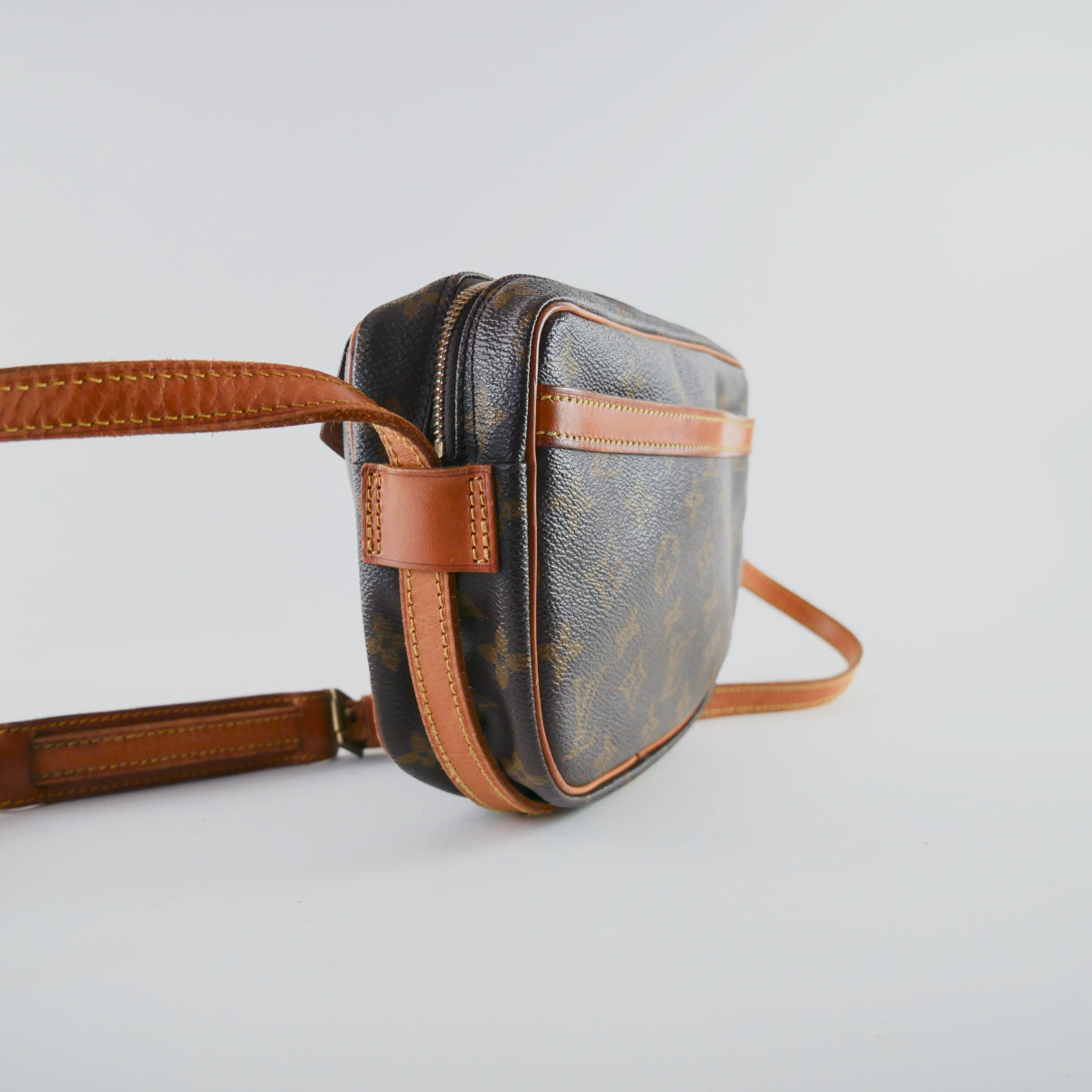 Louis Vuitton Vintage Jeune Fille