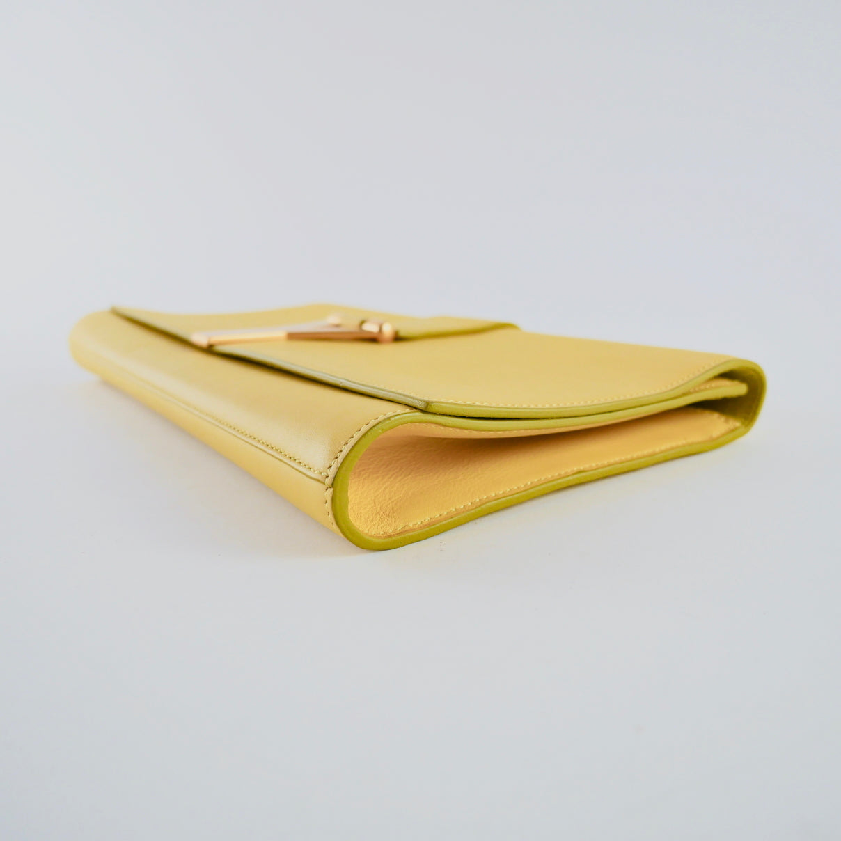 Yves Saint Laurent Classic Y Clutch