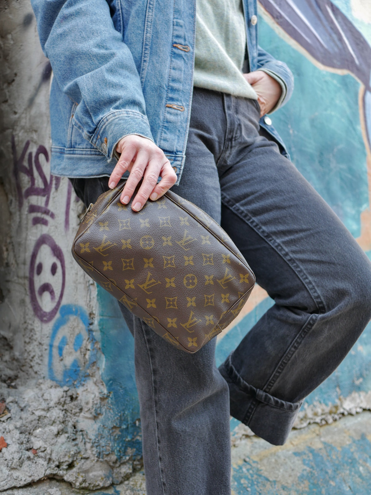 Louis Vuitton Vintage Monogram Trousse 23