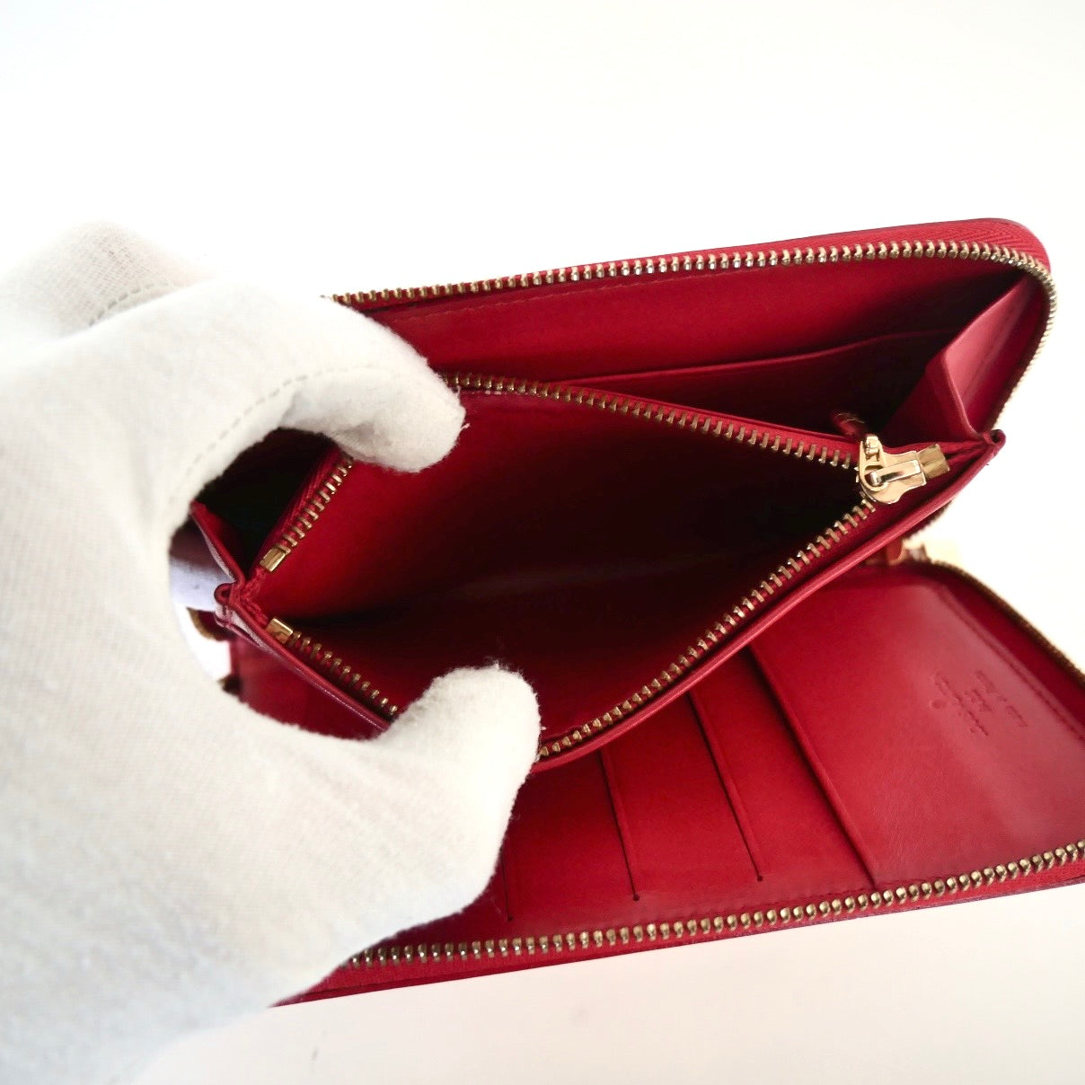 Louis Vuitton Vernis Monogram Zippy Wallet