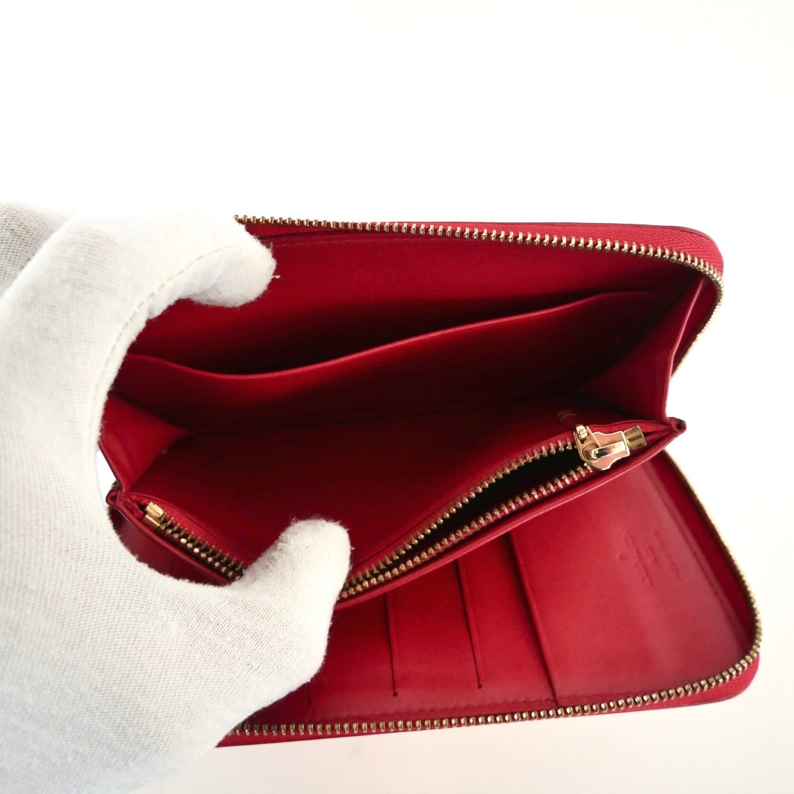 Louis Vuitton Vernis Monogram Zippy Wallet