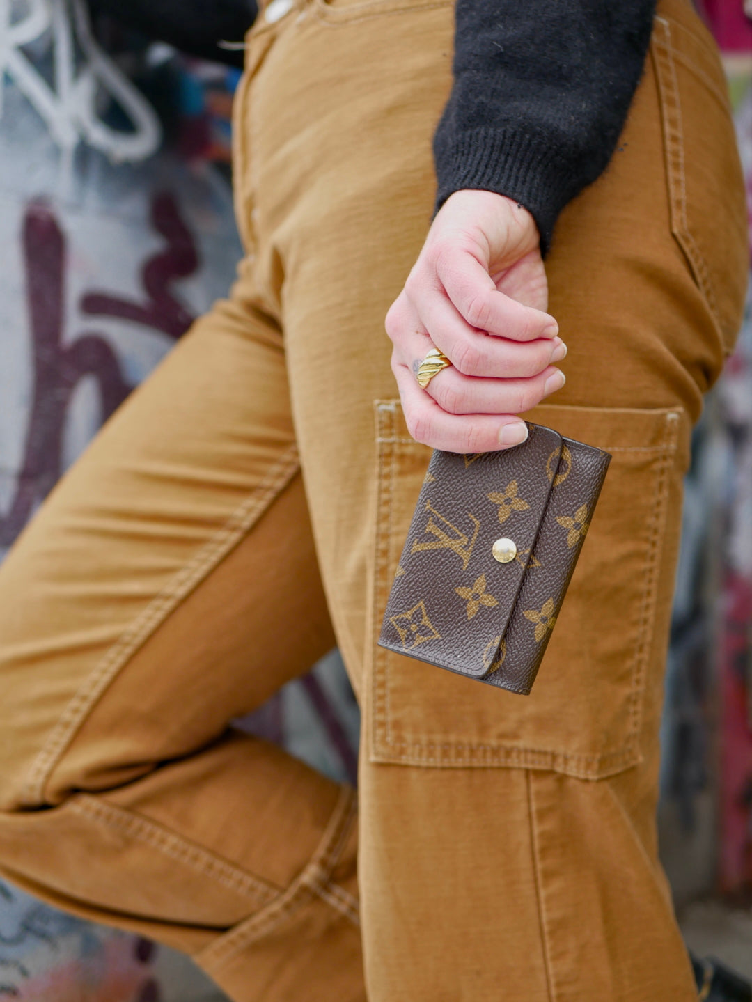 Louis Vuitton Monogram 6 Keyring