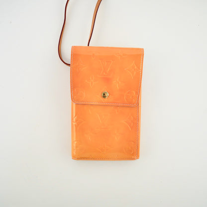 Louis Vuitton Monogram Vernis Walker