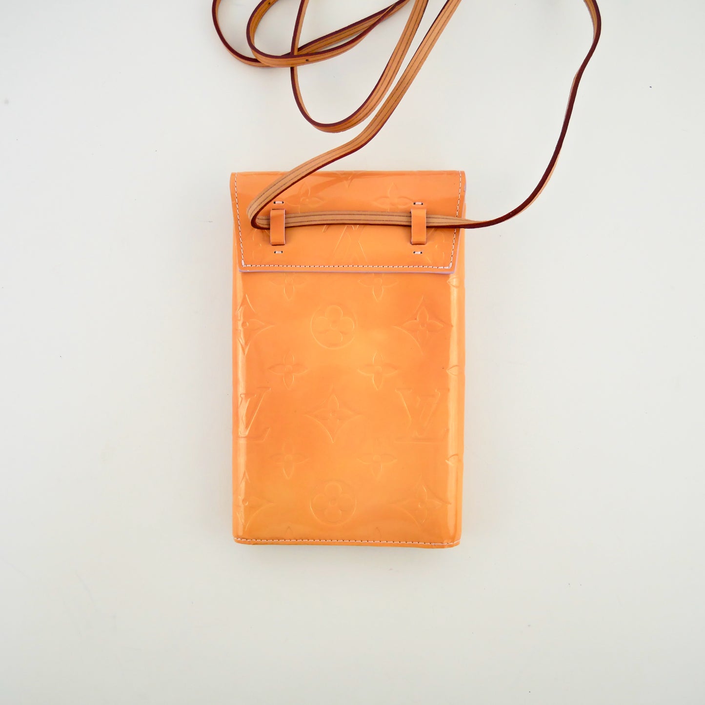 Louis Vuitton Monogram Vernis Walker