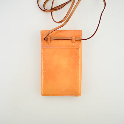 Louis Vuitton Monogram Vernis Walker