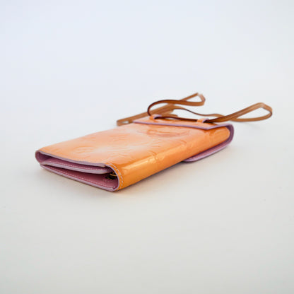 Louis Vuitton Monogram Vernis Walker