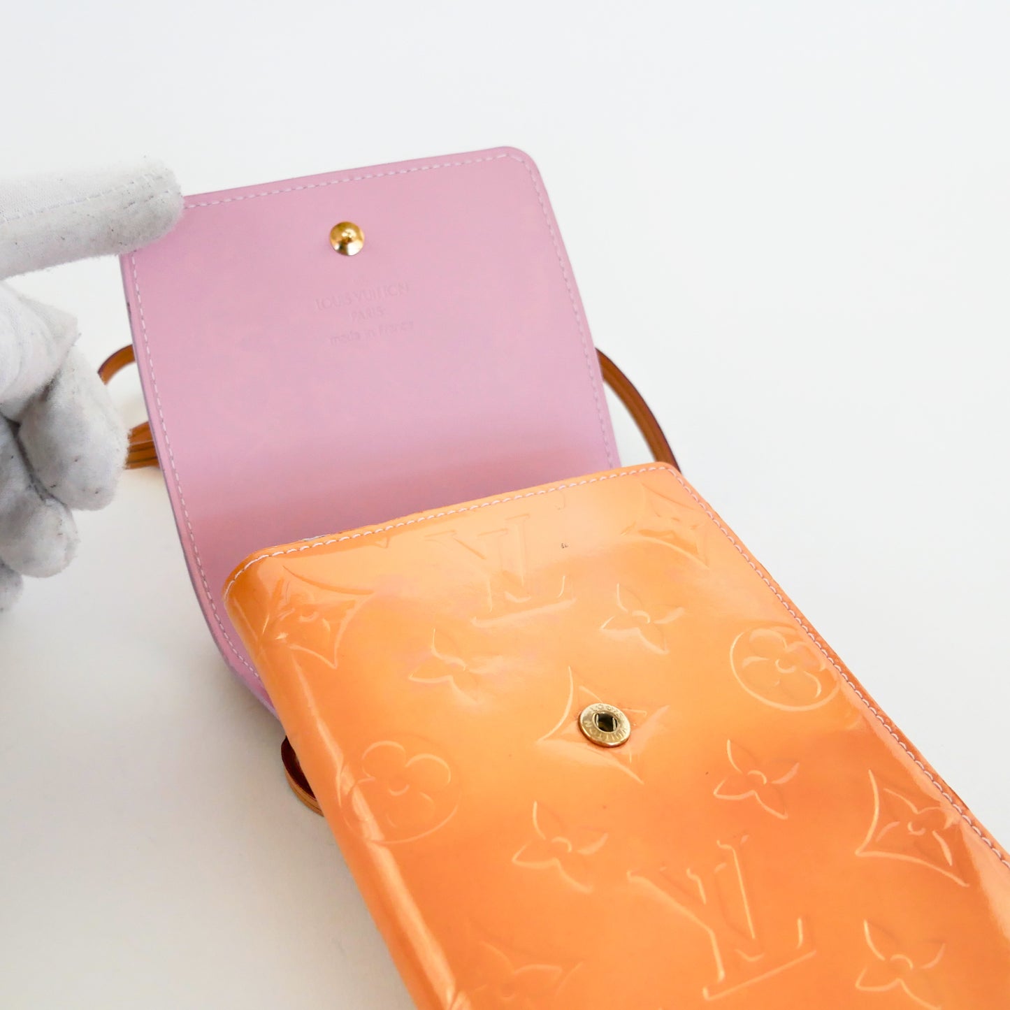 Louis Vuitton Monogram Vernis Walker