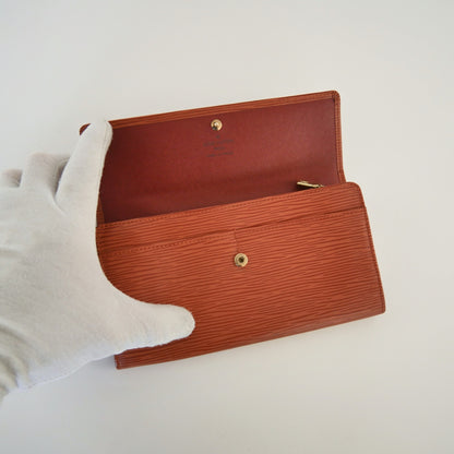 Louis Vuitton EPI Leather Sarah Wallet