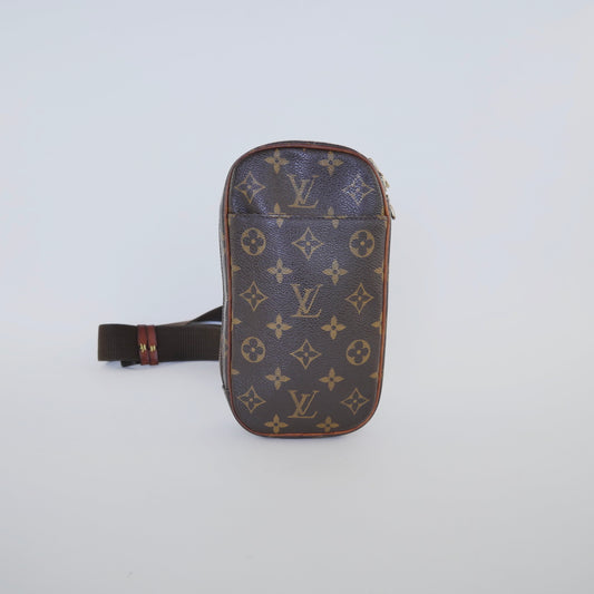 Louis Vuitton Monogram Pouchette Gange