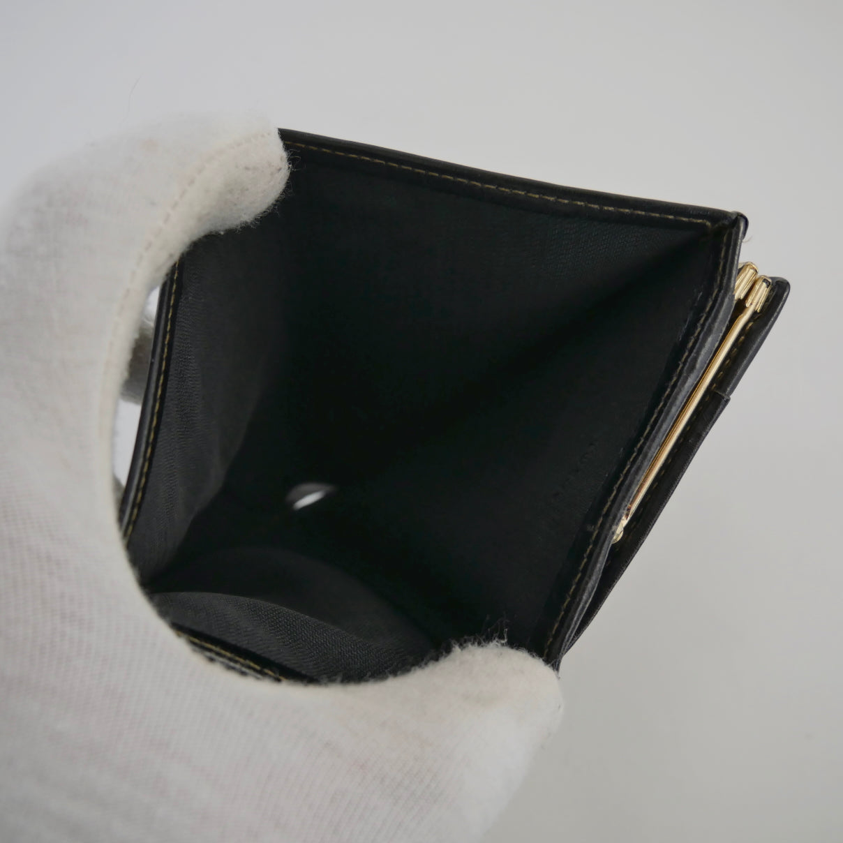 Fendi Vintage Pequin Kisslock Wallet