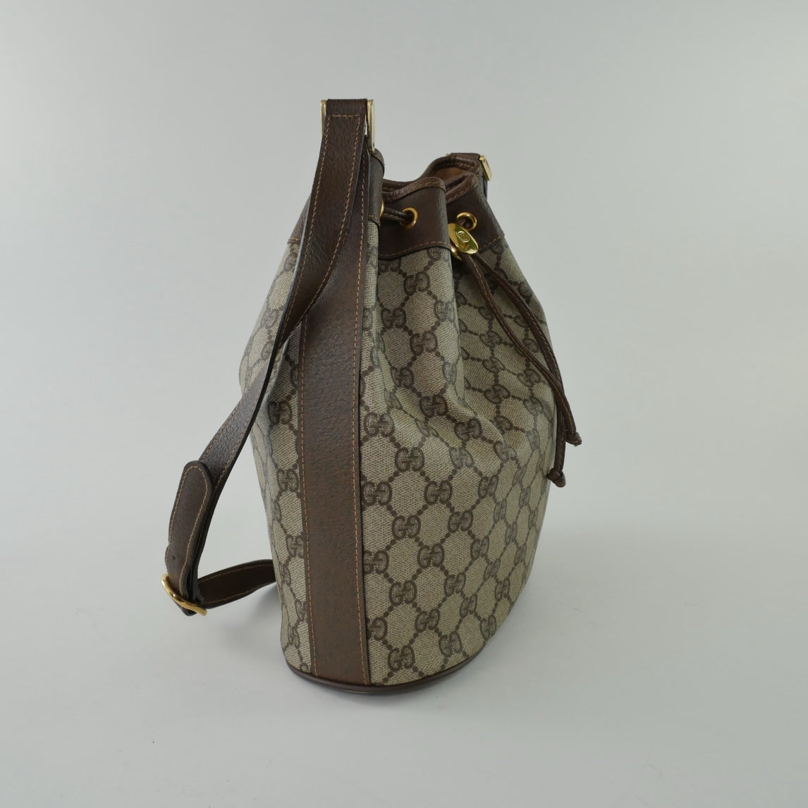 Gucci Supreme Canvas Vintage Bucket Bag