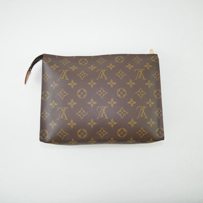 Louis Vuitton Vintage Monogram Toiletries 26