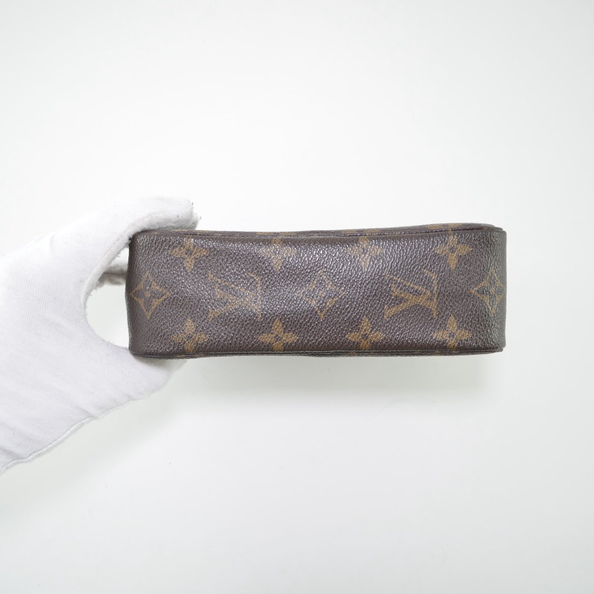 Louis Vuitton Vintage Monogram Trousse 18