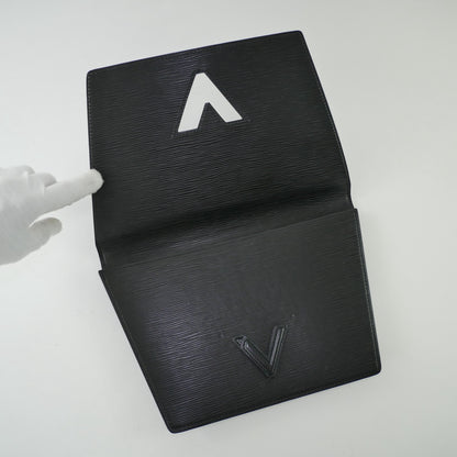 Louis Vuitton Vintage EPI Trapeze Clutch