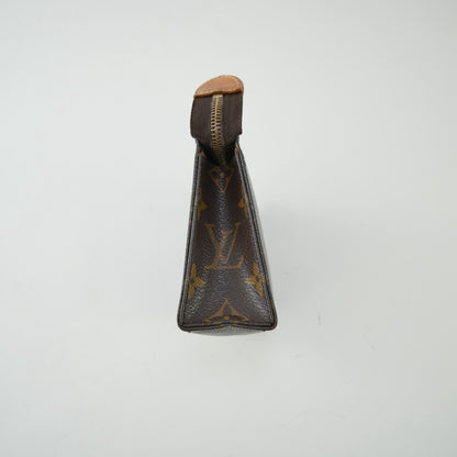 LV Monogram Toiletries 15