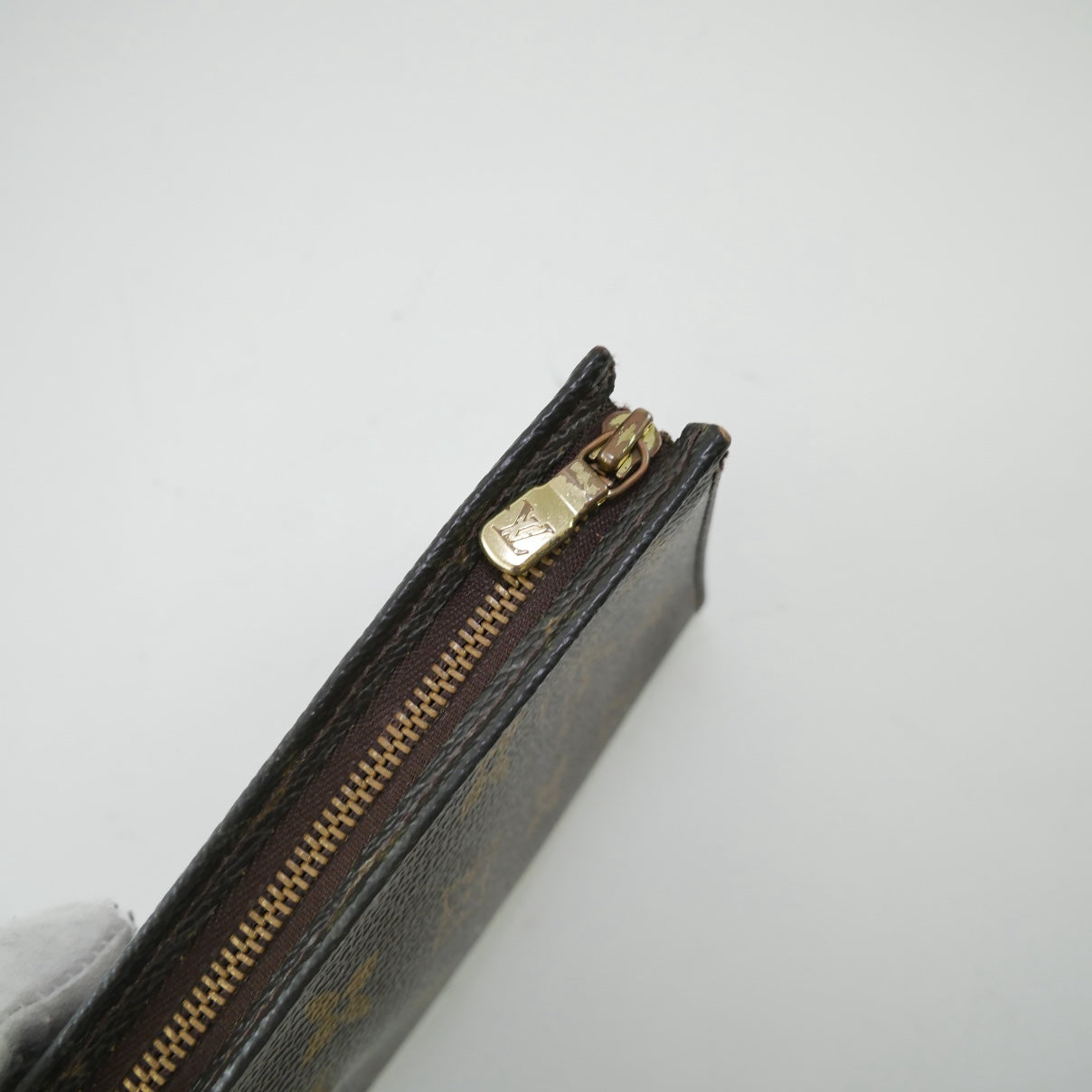 LV Monogram Toiletries 15