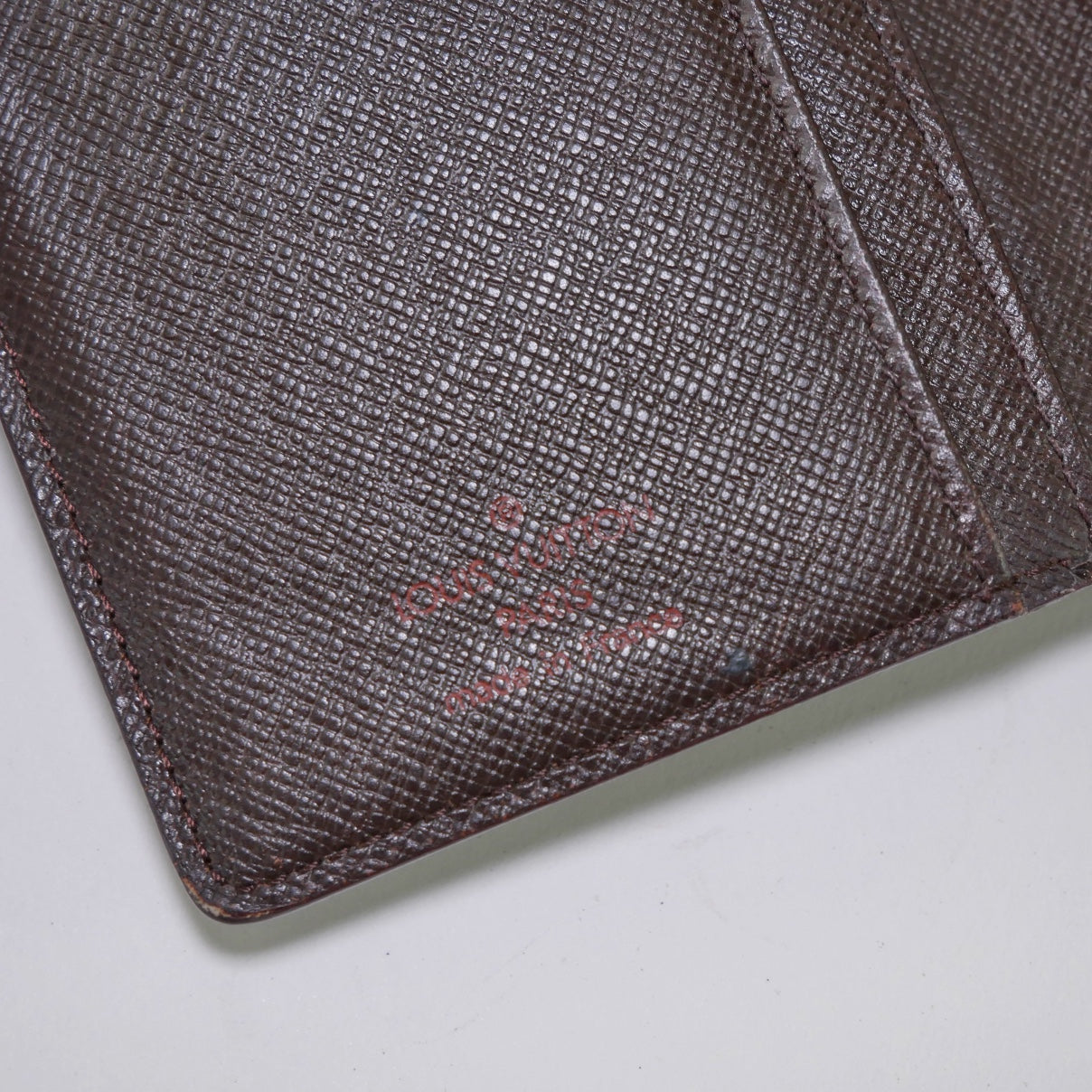 Louis Vuitton Damier Kisslock Wallet