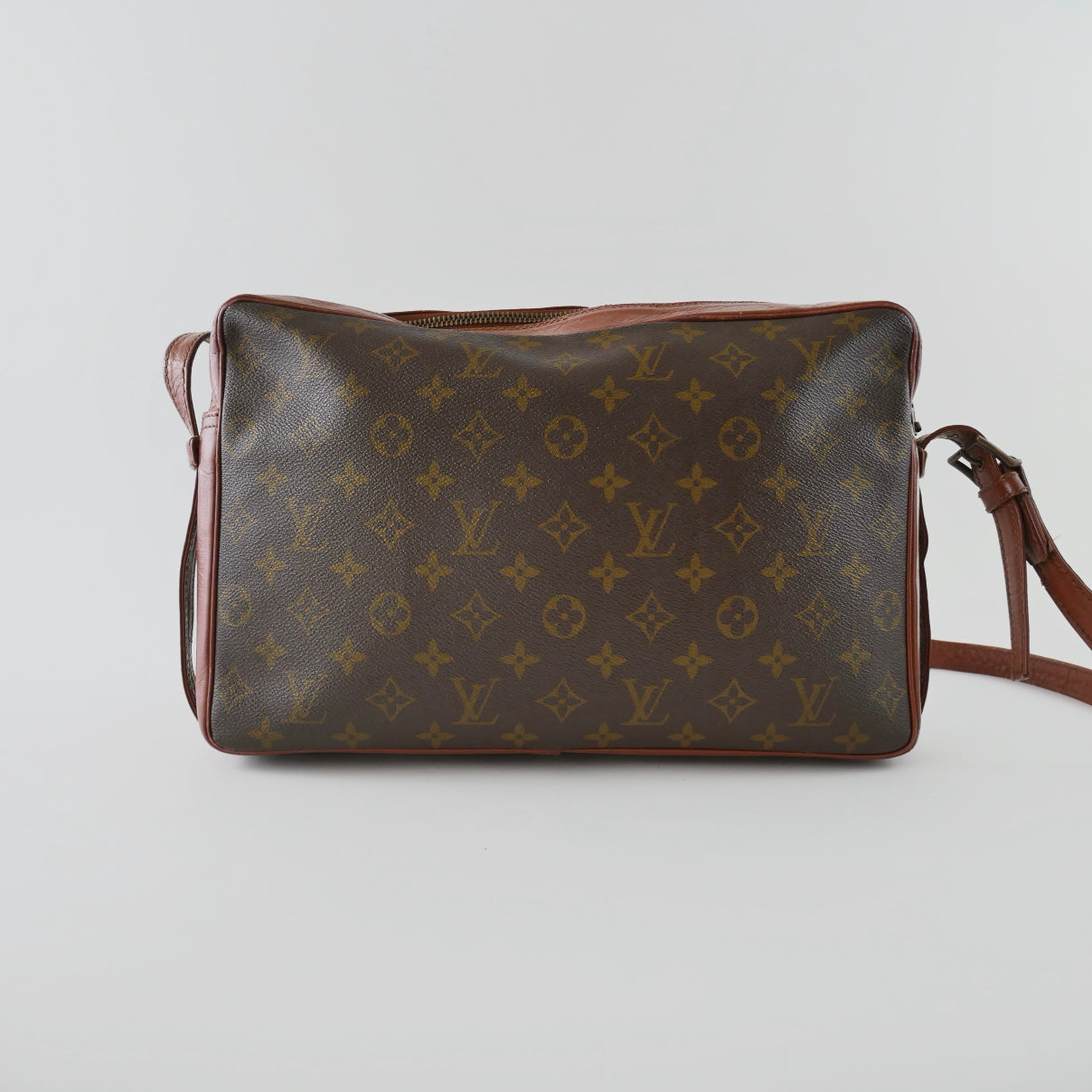 Louis Vuitton Vintage Monogram Sac Bandouliere 30
