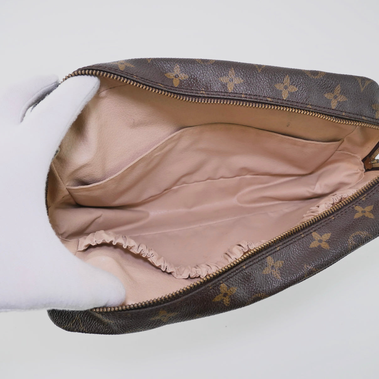 Louis Vuitton Vintage Monogram Trousse 28