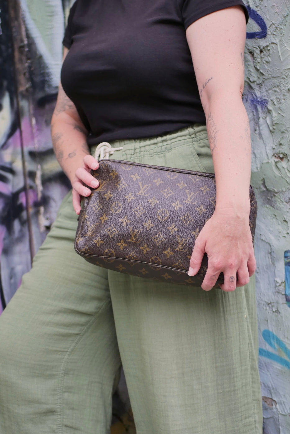 Louis Vuitton Vintage Monogram Trousse 28