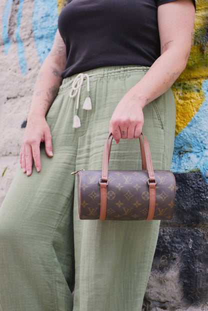 Louis Vuitton Vintage Monogram Papillion 22