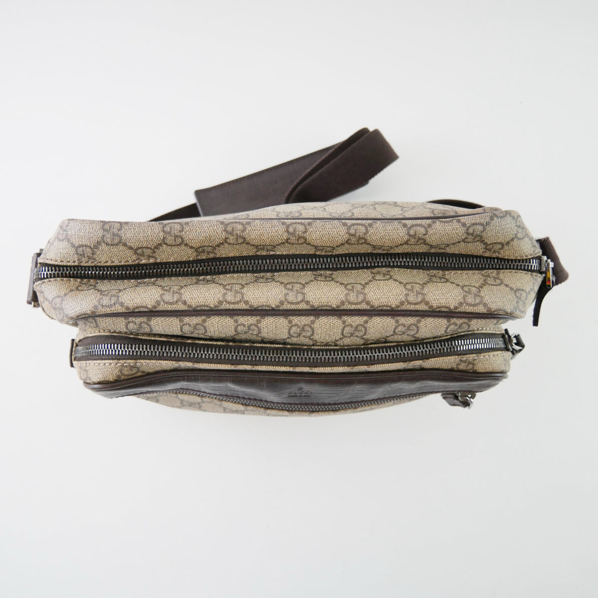 Gucci Supreme Canvas Messenger